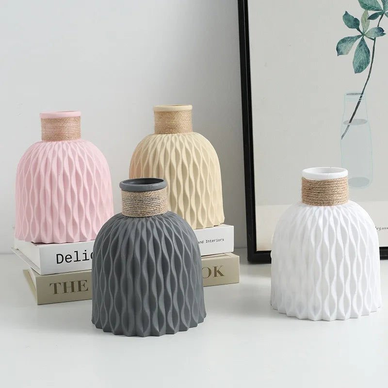 Pineapple Pattern Vase - Ceramic-Style Plastic Flower Arrangement